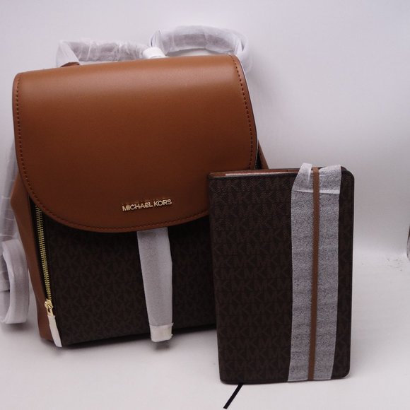 Michael Kors Phoebe Medium Backpack Drawstring & Notebook Signature New main image 8